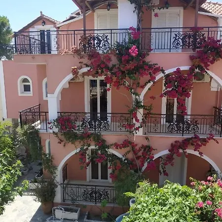 Apart Otel Delfini 2