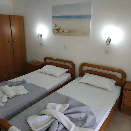 Delfini 2 Apartmanhotel 3*